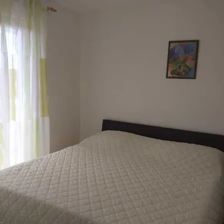 Apartment Apartment In Tribunj With Sea View, Balcony, Air Conditioning, W-Lan 5035-2 *
