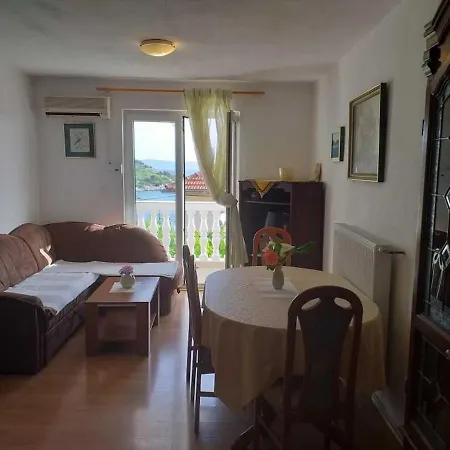 Apartment In Tribunj With Sea View, Balcony, Air Conditioning, W-Lan 5035-2 Apartment Tribunj (Sibenik-Knin)